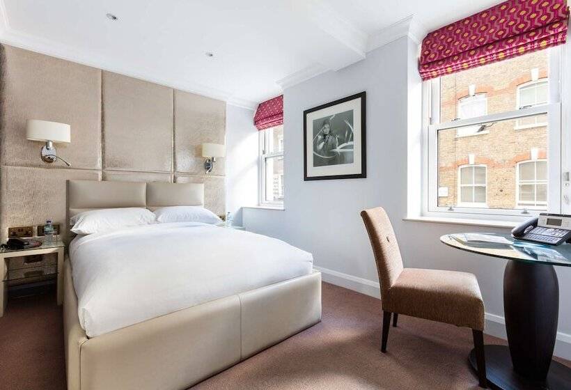 Номер Стандарт, Radisson Blu Hotel, London Mercer Street