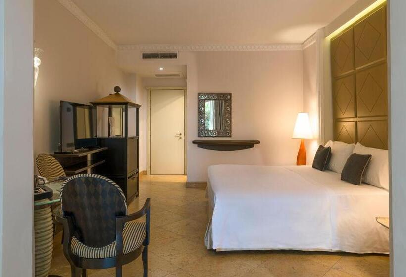 اتاق استاندارد, Romano Palace Luxury