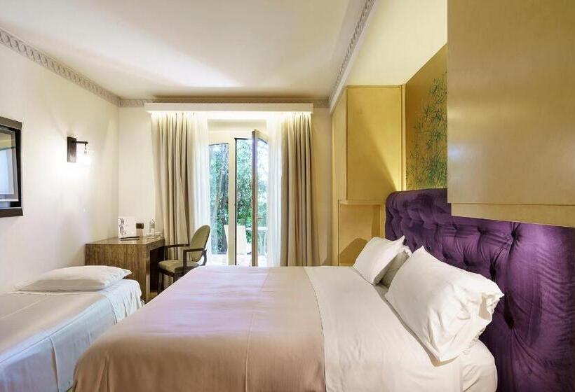 اتاق کلاسیک سه تخته, Romano Palace Luxury