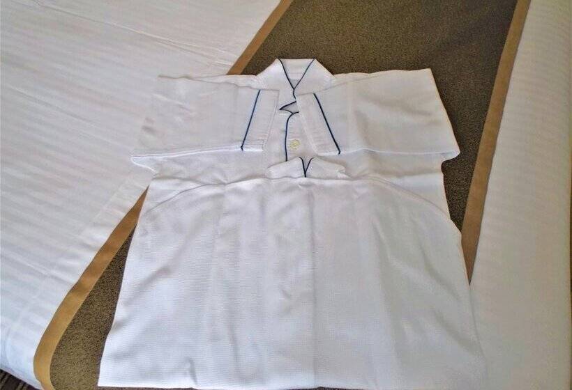 اتاق لوکس یک تخته, The Lutheran