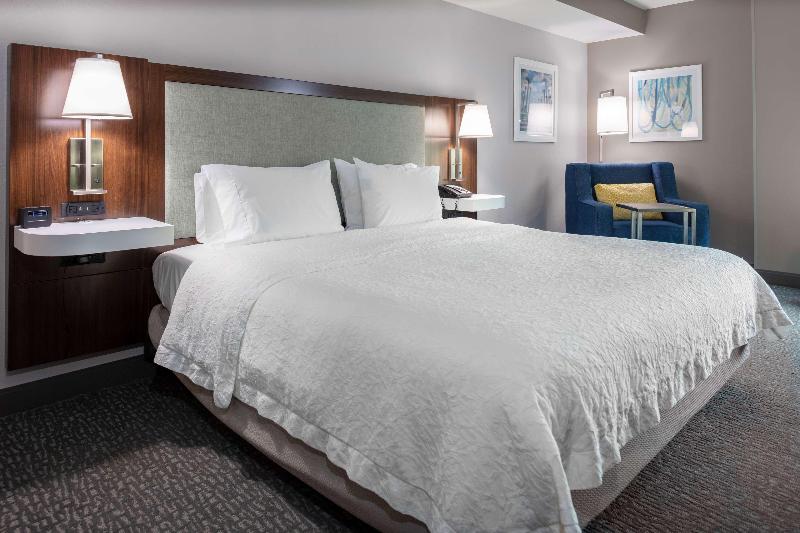 Студио Стандарт Кровать Кинг, Hampton Inn & Suites Arlington Crystal City Dca