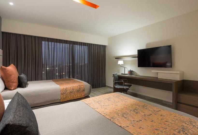 Номер Deluxe, Real Inn Perinorte