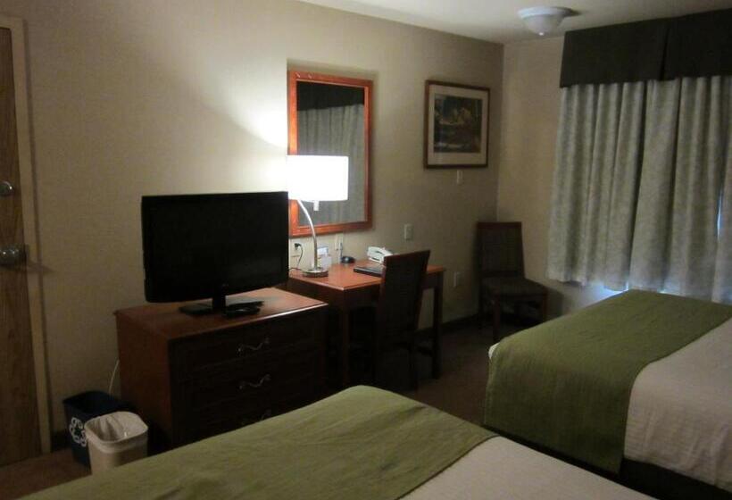 Номер Стандарт, Super 8 By Wyndham Fort St. John Bc