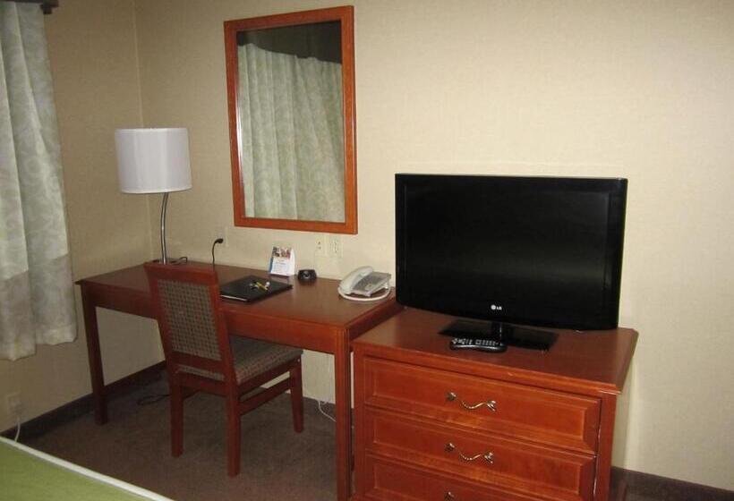 Люкс, Super 8 By Wyndham Fort St. John Bc