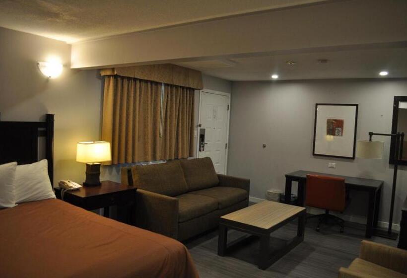 带大床的复式套间, Travelodge By Wyndham Langley