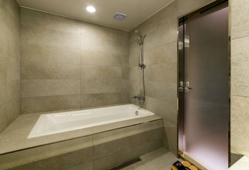 اتاق لوکس, Sunbee Hotel Insadong Seoul