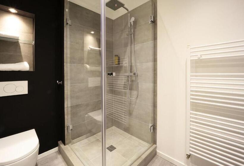 Классический Номер, Juststay Solingen Hotel & Apartments