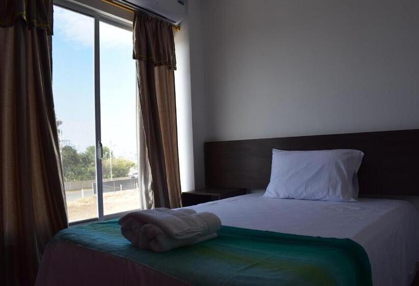 Номер Стандарт Вид на Сад, Mare S&m Casa Hostal