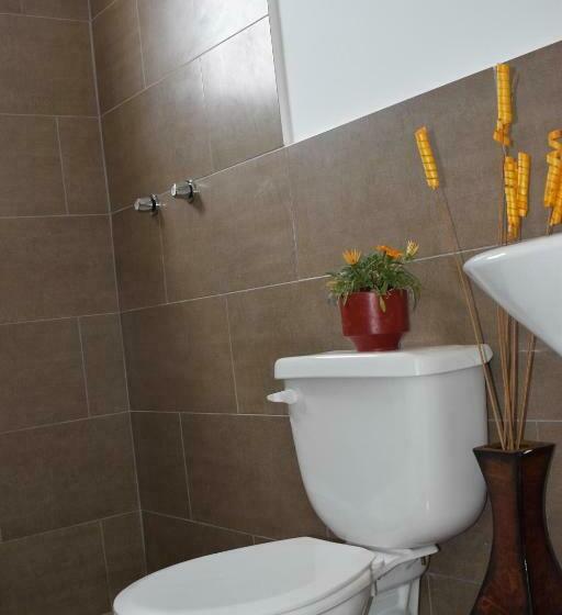 Четырехместный Номер Стандарт с Балконом, Mare S&m Casa Hostal