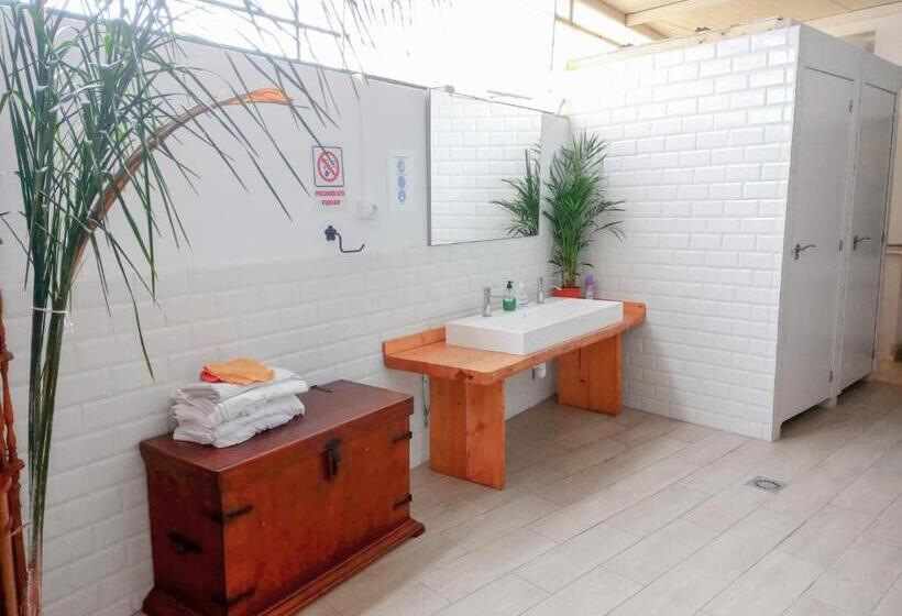 Номер Стандарт Вид на Сад, Aguere Nest Hostel