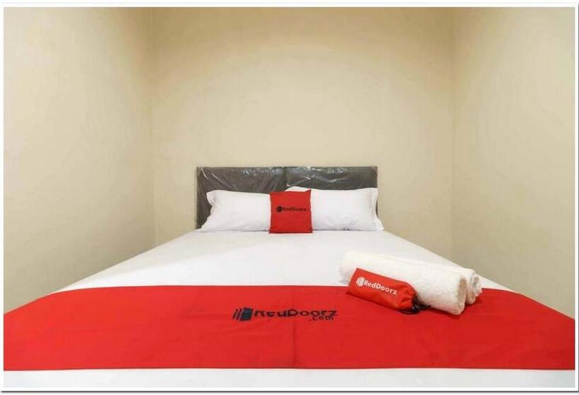 Номер Стандарт, Koolkost Near Cbd Ciledug Family Mall
