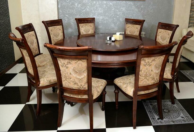 سوئیت 2 خوابه, Royal Plus