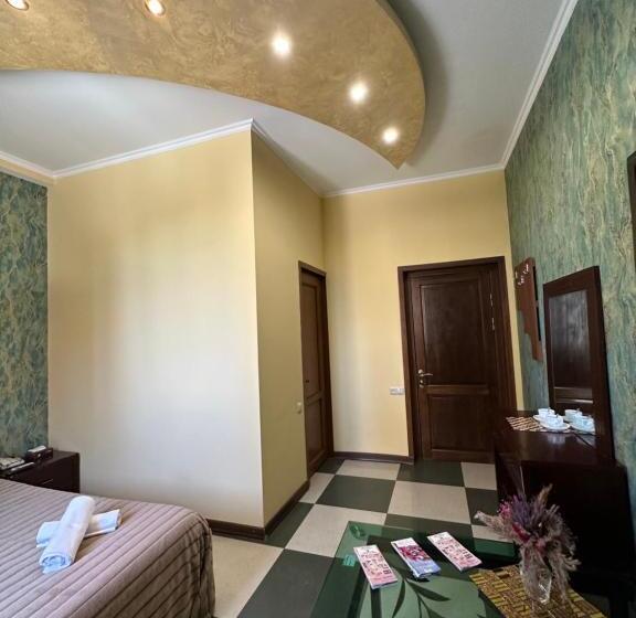 اتاق لوکس, Royal Plus