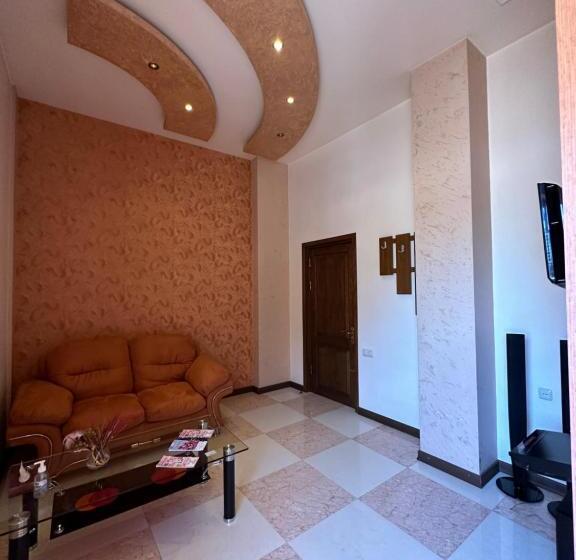 اتاق لوکس, Royal Plus