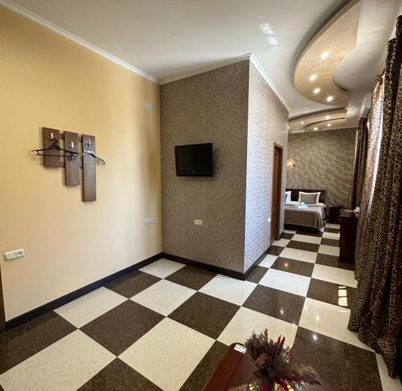 اتاق لوکس, Royal Plus