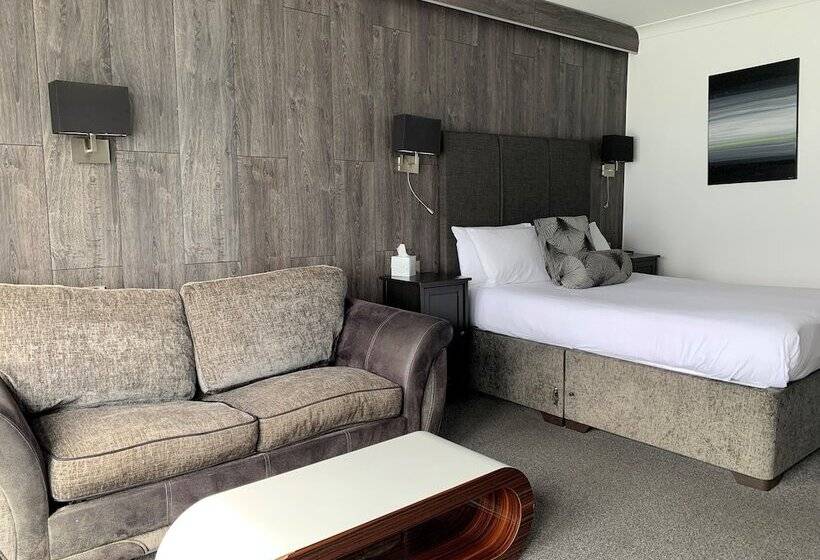 اتاق خانوادگی با چشم‌انداز دریا, Cumberland Hotel   Oceana Collection