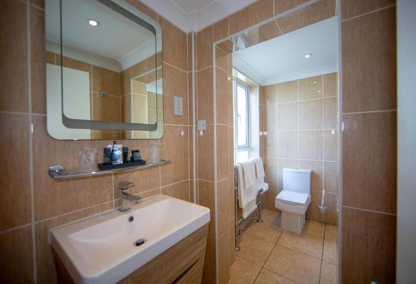 اتاق خانوادگی, Cumberland Hotel   Oceana Collection