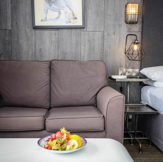 اتاق سوپریور با چشم‌انداز دریا و بالکن, Cumberland Hotel   Oceana Collection