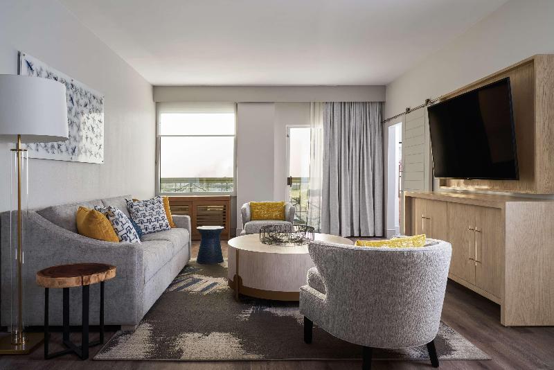 سوئیت با تخت بزرگ, Doubletree By Hilton Hotel Dallas – Love Field