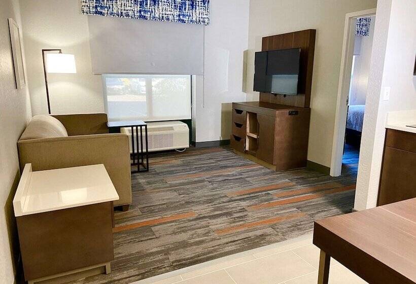 Люкс Кровать Кинг, Hampton Inn & Suites Phoenix Goodyear
