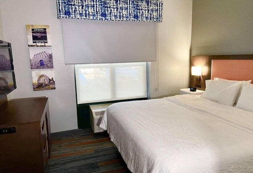 Номер Стандарт, Hampton Inn & Suites Phoenix Goodyear