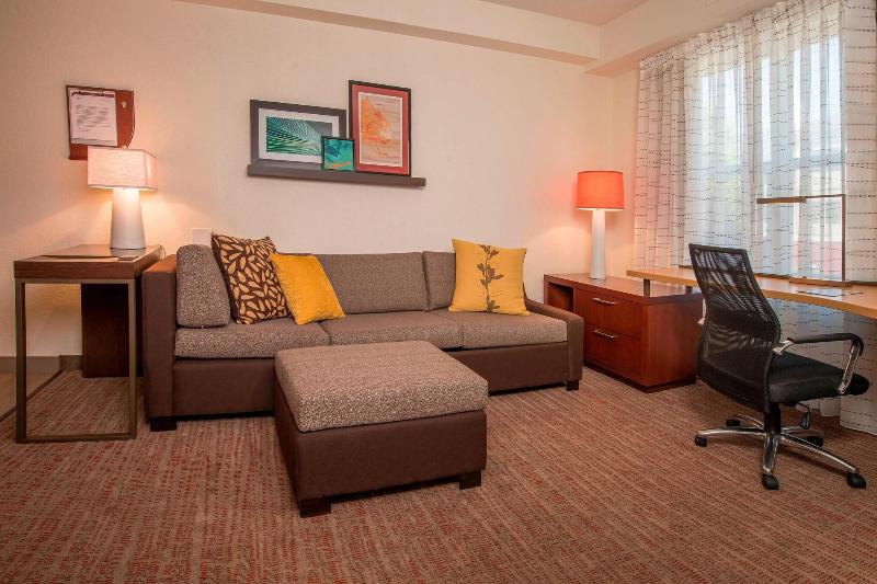 스탠다드 스튜디오 킹침대, Residence Inn Frederick