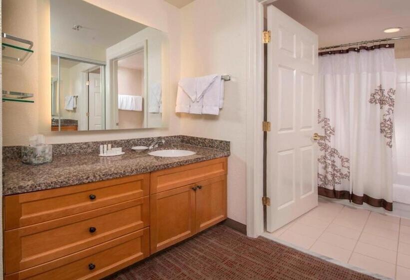 침실 2개 스위트, Residence Inn Frederick