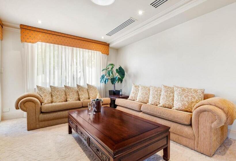 Suíte Executivo, The Peninsula Riverside Serviced Apartments