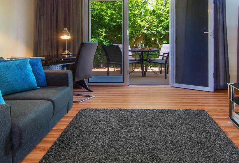스위트, The Peninsula Riverside Serviced Apartments