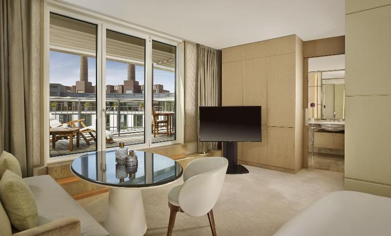 Номер Клуб, The Ritzcarlton, Wolfsburg