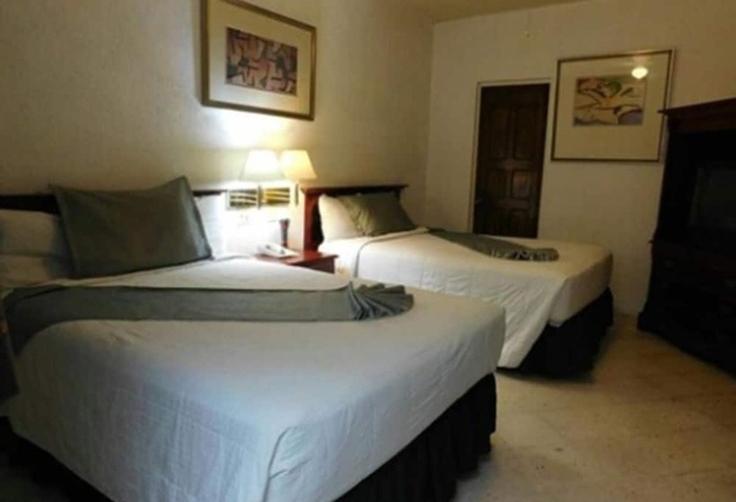 Quarto Estandar 2 Camas Casal, Urdinola