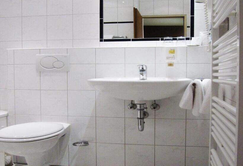 Номер Стандарт, Motel Frankfurt