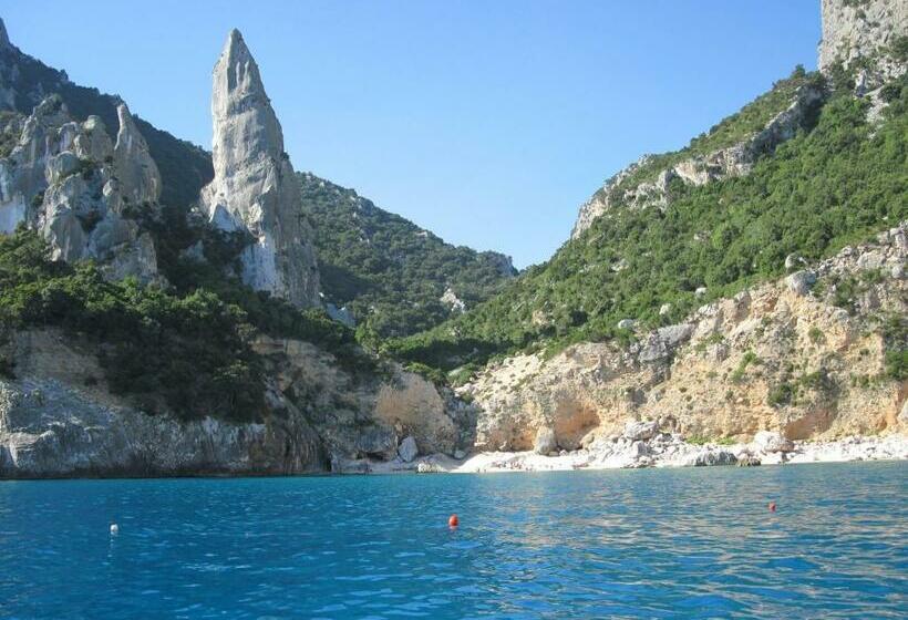 اتاق استاندارد, B&b Sardinia Room Siscaledda