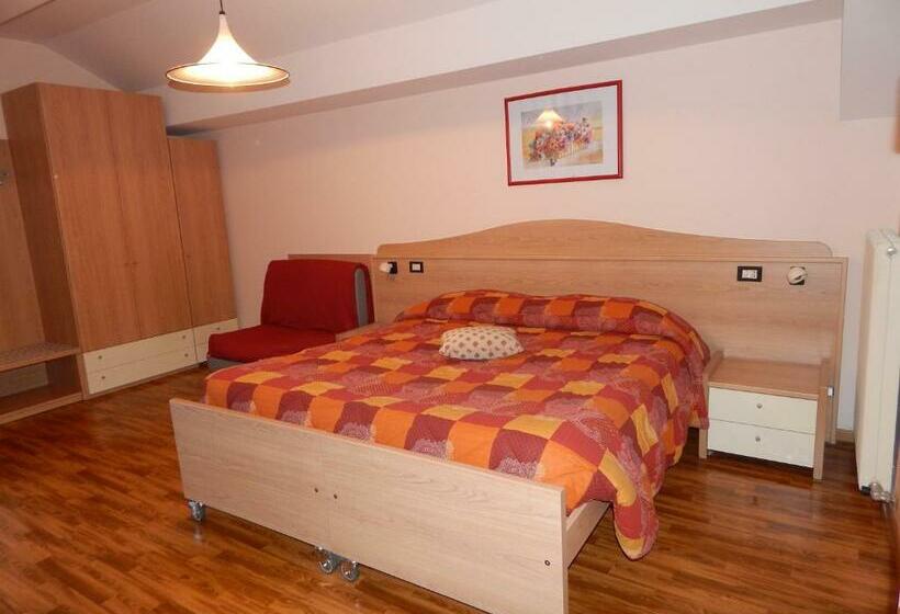 스탠다드 트리플 룸, Albergo Ginevra