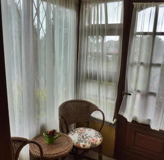 سوییت سوپریور, Pousada Casa Amarela