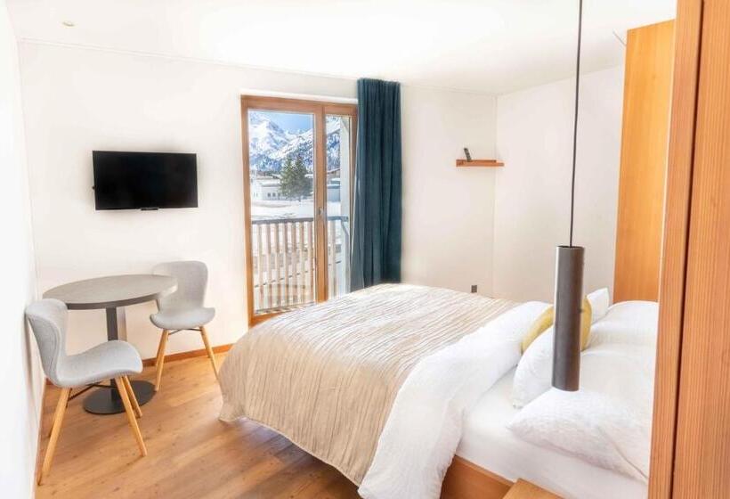 Номер Стандарт, B & B Longhin