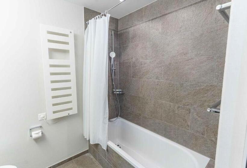 Семейный Номер, B & B Longhin
