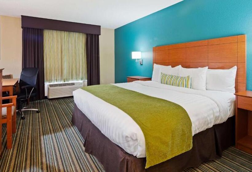 Люкс Адаптированный для Инвалидов, Best Western Plus Menomonie Inn & Suites