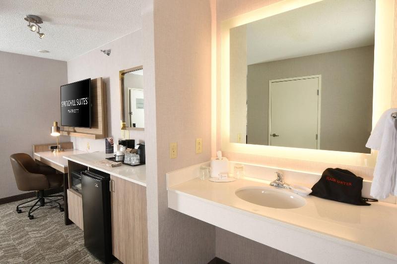 Люкс Кровать Кинг, Springhill Suites Des Moines West