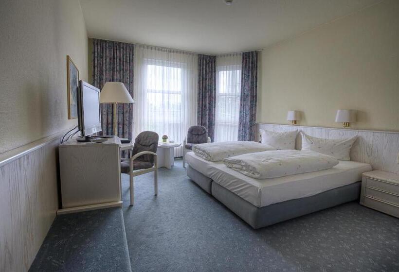 Номер Стандарт, Euro Park Hotel Hennef