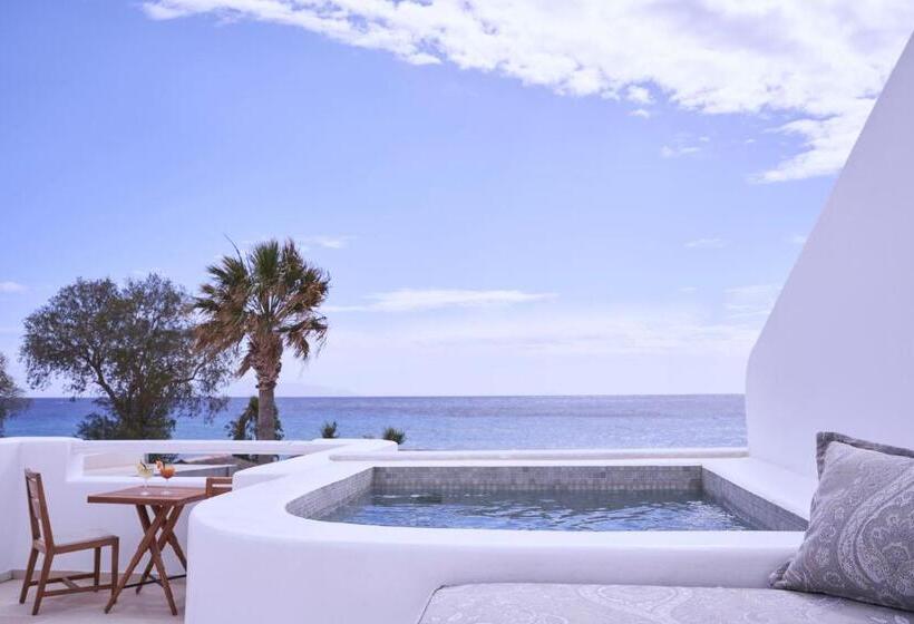 اتاق لوکس با چشم‌انداز دریا, Makris Beach