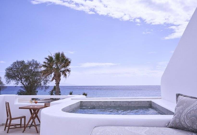 اتاق لوکس با چشم‌انداز دریا, Makris Beach