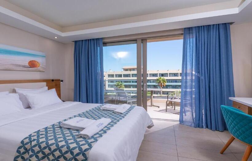חדר דלוקס נוף לגינה, Royal & Imperial Belvedere Resort