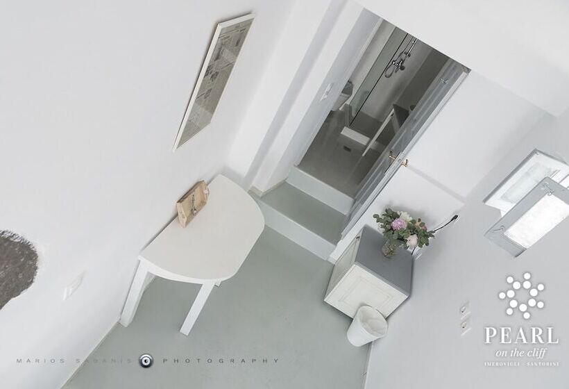 اتاق سوپریور با چشم‌انداز, Pearl On The Cliff Hotel & Suites By Pearl Hotel Collection