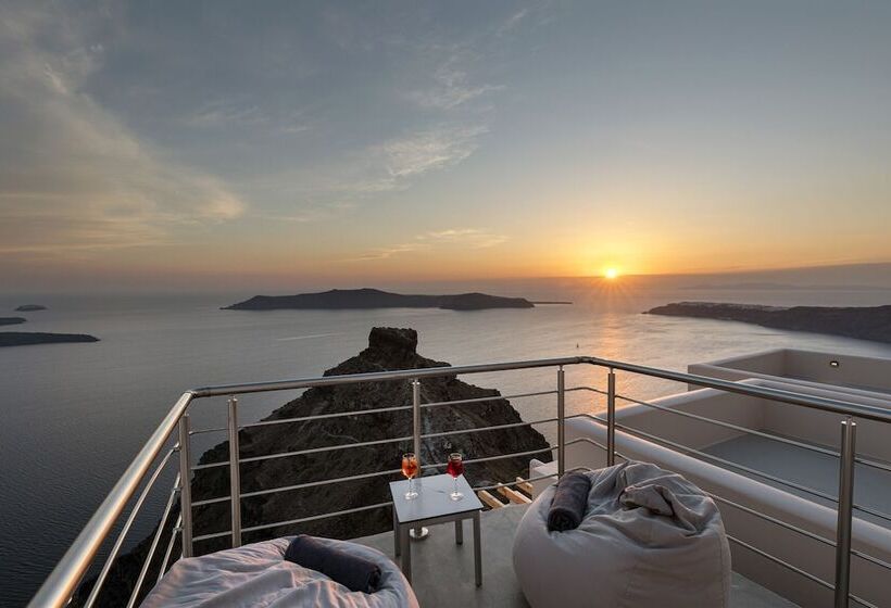 سوئیت با چشم‌انداز, Pearl On The Cliff Hotel & Suites By Pearl Hotel Collection