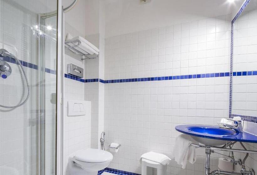 Economy Triple Room, San Giusto