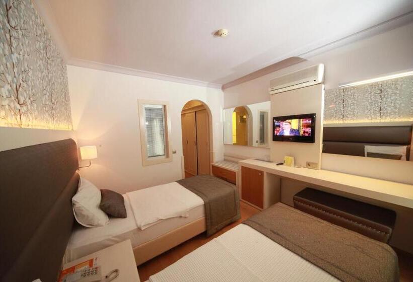 اتاق استاندارد, Grand Hotel Faros