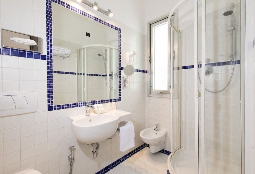 Economy Triple Room, San Giusto