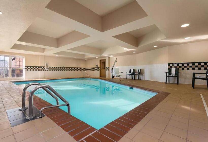 带大床的标准间, Country Inn & Suites By Radisson, Anderson, Sc