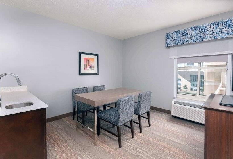 اتاق استاندارد, Hampton Inn Charlotteuptown